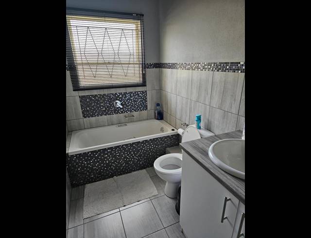 3 BEDROOM PROPERTY TO RENT IN STRELITZIA PARK